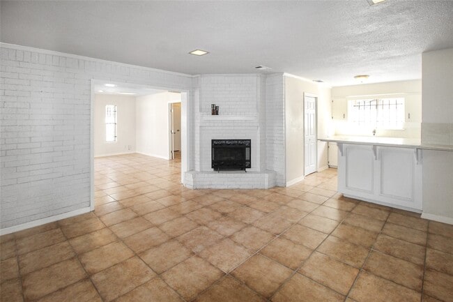 Photo - 10322 Nold Dr