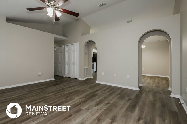 Photo - 935 Brenton Leaf Dr