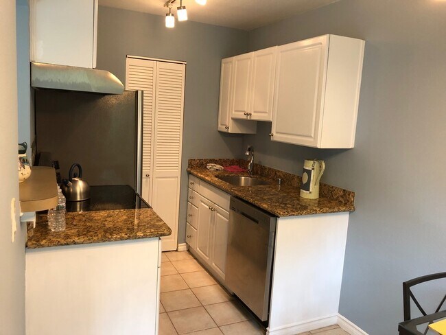 1400 Hubbell Pl Unidad 901