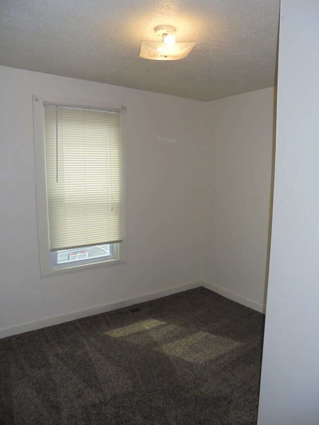 Photo - 605 2nd St Unit A