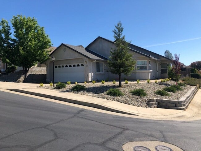 SHASTA HILLS ESTATES 55+ GATED COMMUNITY - SHASTA HILLS ESTATES 55+ GATED COMMUNITY House