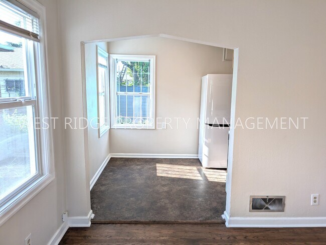Photo - 1322 N Emerson St Unit 1322