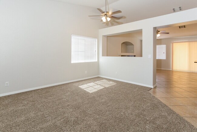 1205 Spring Breeze Cir
