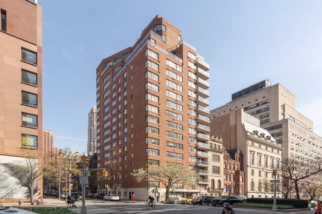 Photo - 715 Park Ave