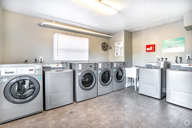 Building F Laundry Room - Lindru Gardens