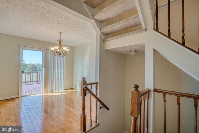 Photo - 13301 Burkitts Rd