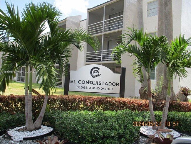 Photo - 14150 SW 84th St Unidad 303-I