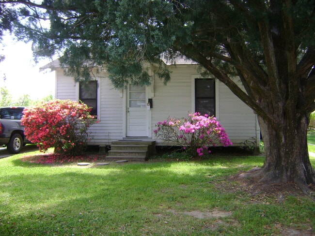 Building Photo - 116 St Michael St Unit 116 1/2 Rental