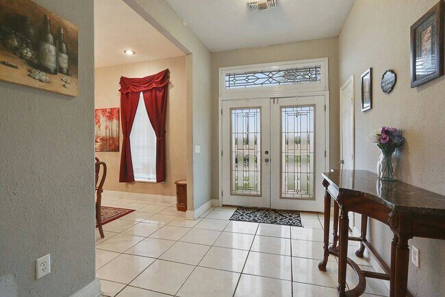 Photo - 3820 Evangeline Ave