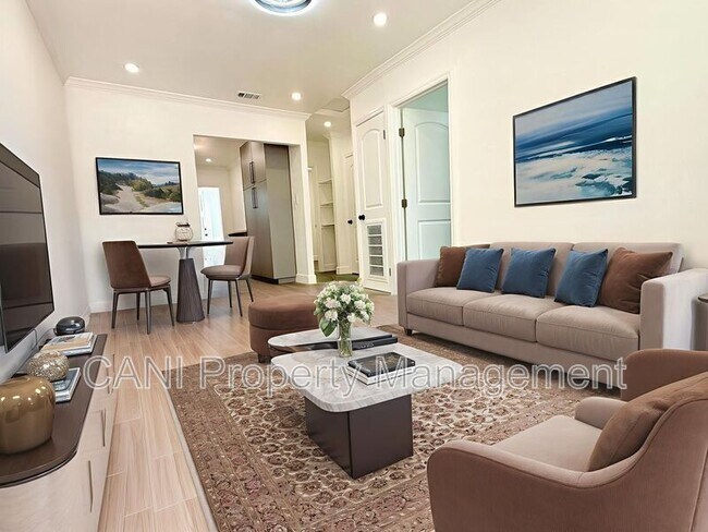 Photo - 748 Bethune St