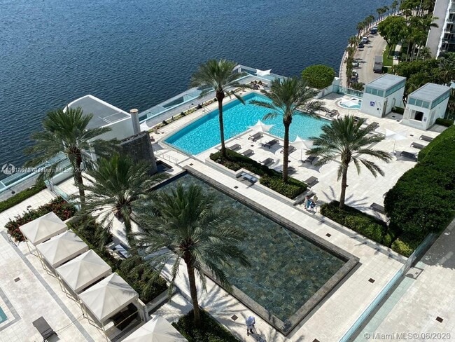 Photo - 1331 Brickell Bay Dr