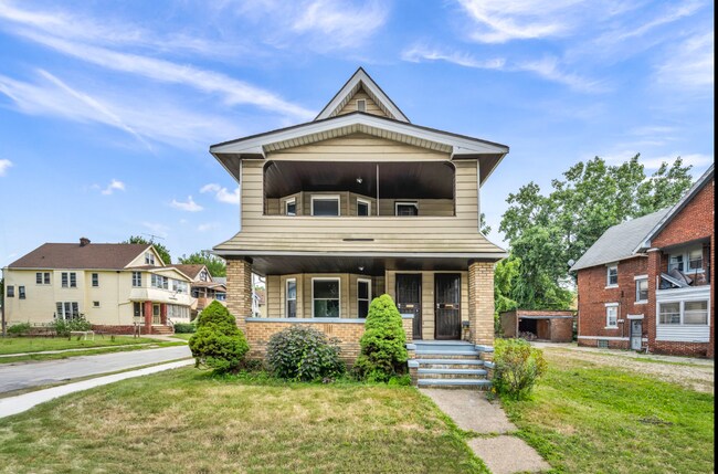 Photo - 12730 Barrington Ave Townhome