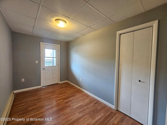 Photo - 112-114 N Valley Ave