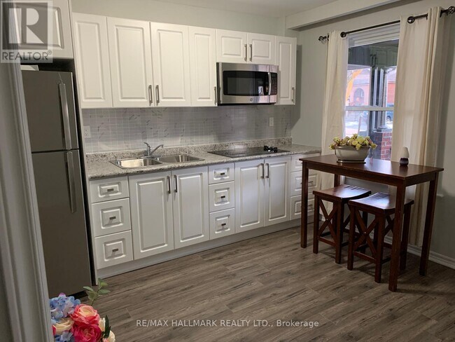 Photo - 70 Rockwell Ave