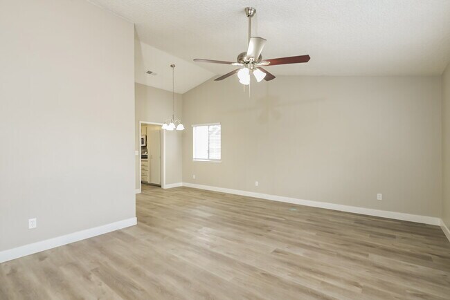 Photo - 212 Appian Way