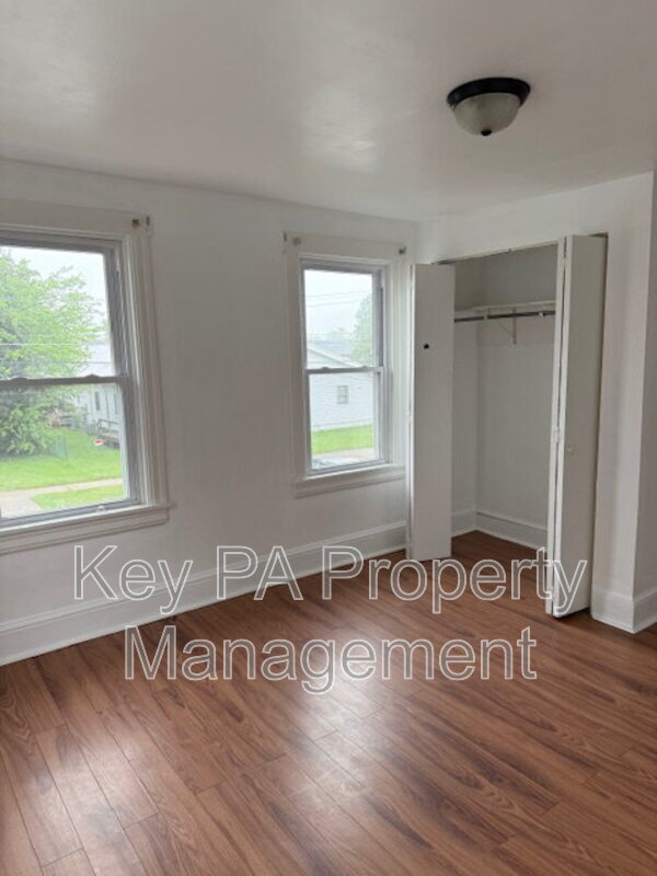 471 Hodgson St