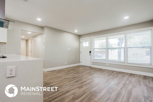 Photo - 4412 W Bay Ave