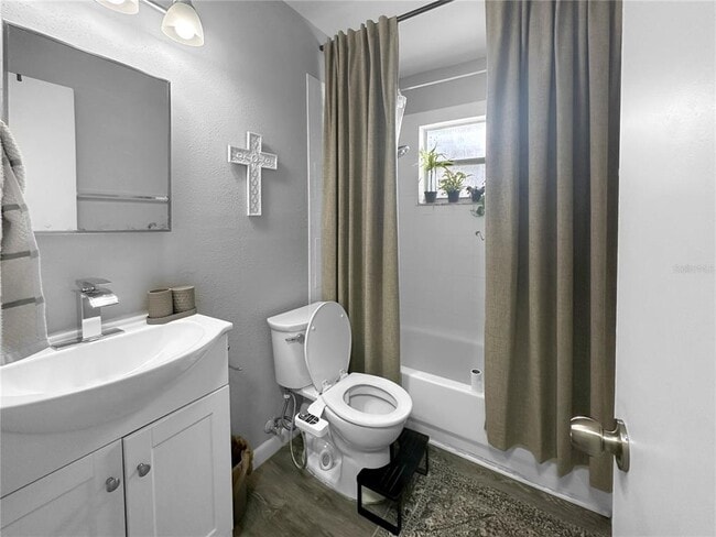 Photo - 226 S 4th St