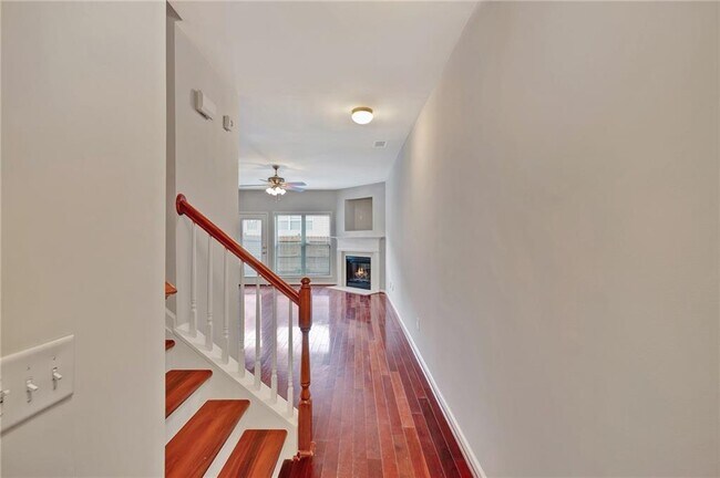 2187 Oakland Grove Pl