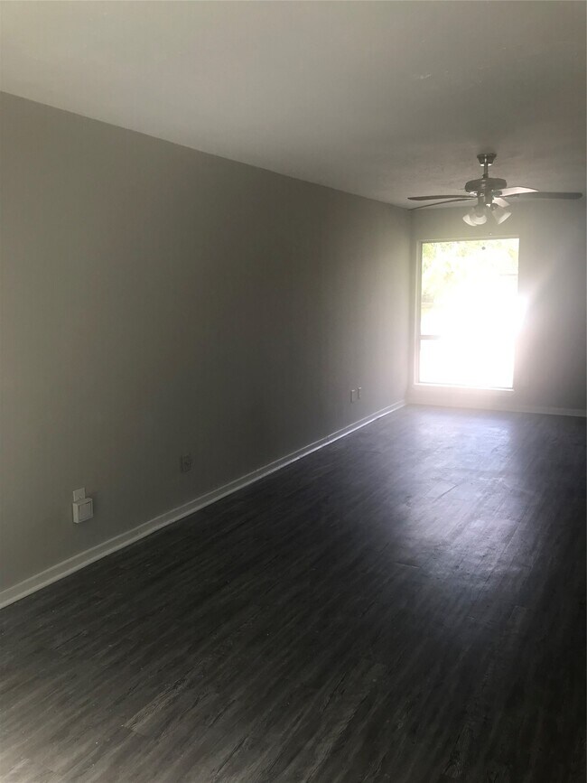 Photo - 5142 Madden Ln