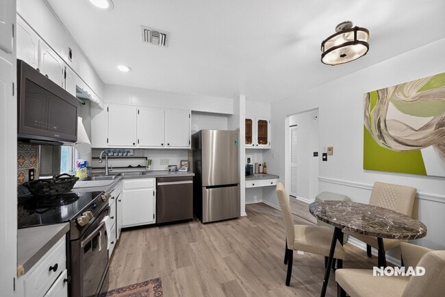 Photo - 3131 Andrea Ave