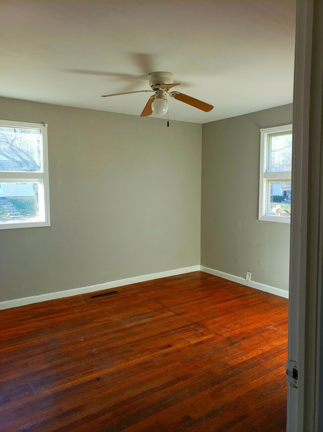 Photo - 4501 N Tracy Ave