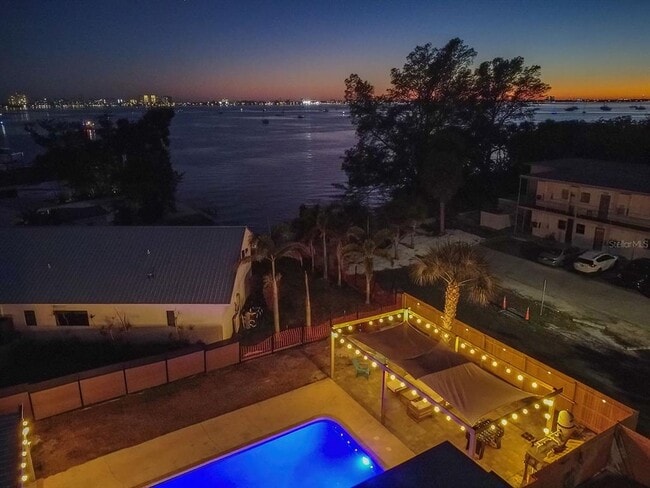 Photo - 4739 Baywood Point S