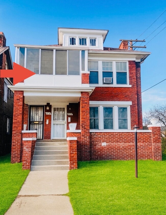 Building Photo - 1928 Gladstone St Unit 1