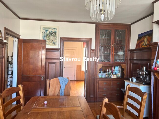 Photo - 1681 Beacon St Unit 3