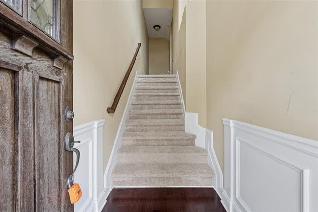 Photo - 6153 Indian Wood Cir