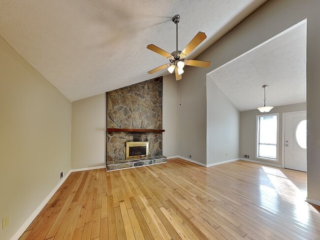 Photo - 7163 Whitfield Dr