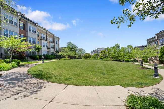 Photo - 500 Overlook Park Dr