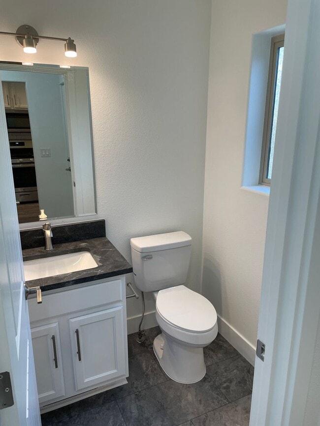 Photo - Beautifully Updated 2 Bed / 2.5 Bath Duplex in SW Redmond – Move-In Ready!