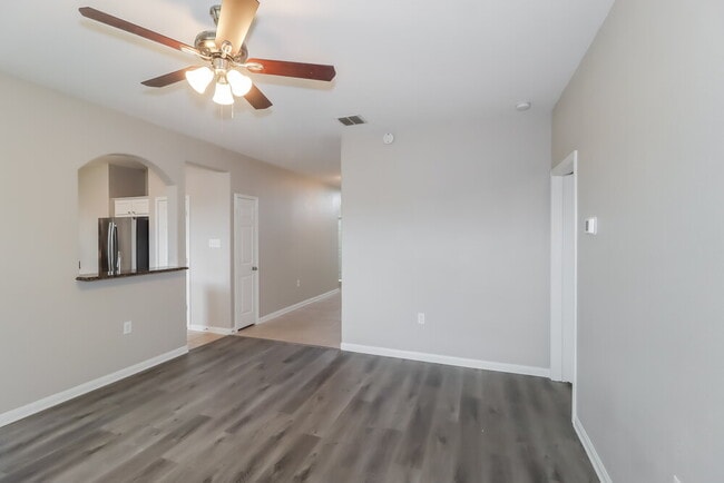 Photo - 400 Captain Grumbles Dr