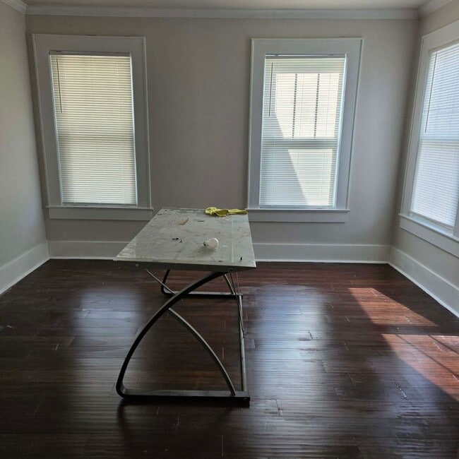 Photo - 910 Virginia St