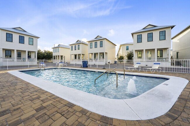 7 West Gate-SI ID1322626P