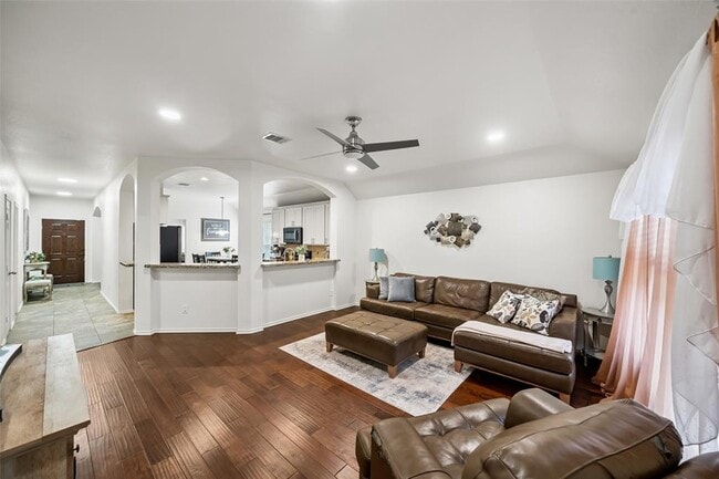 Building Photo - 17911 Yukon Pass Dr Rental