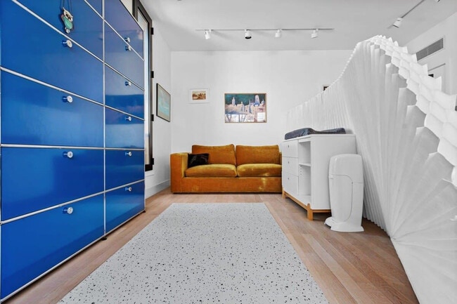 Building Photo - 94 N 7th St Rental