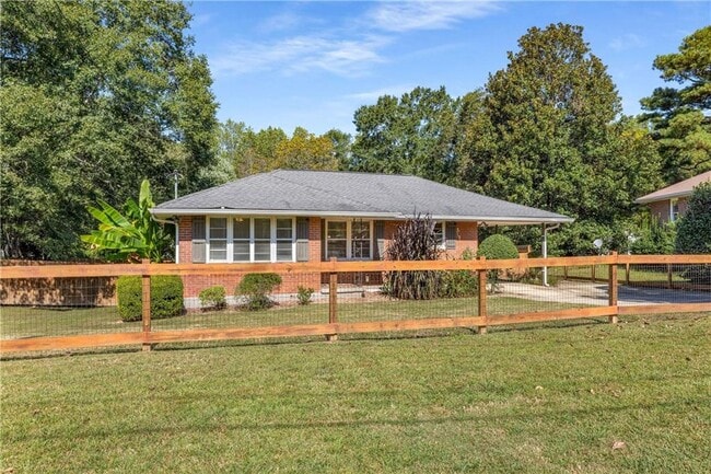 Building Photo - 2149 Settle Cir SE