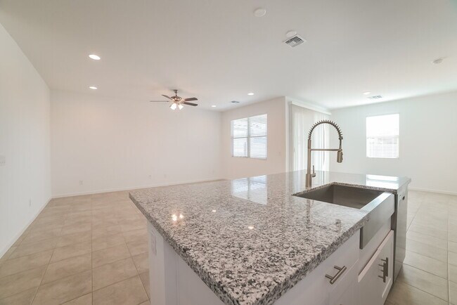 Photo - 5643 W Walatowa St