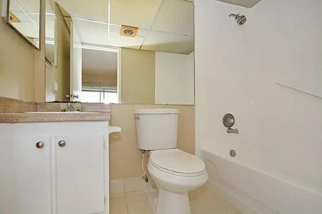 Photo - 78 Monaco Blvd Unidad B