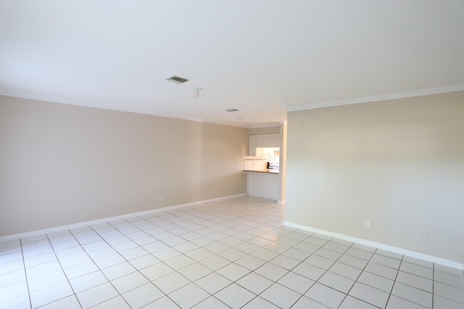 Photo - 101 Shoreview Dr
