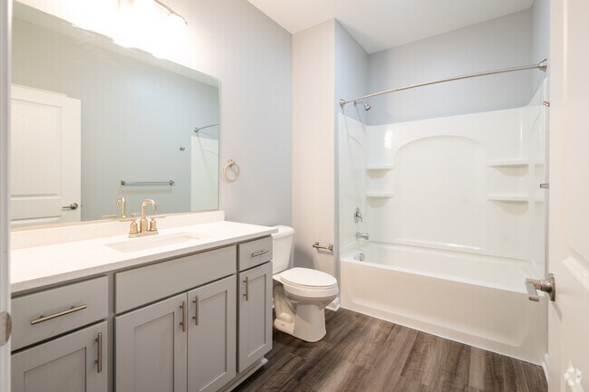 2BR, 2BA -1306 SF