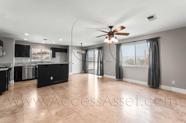 Photo - Large 4 Bed/3 Bath Home with an Incredible View!
