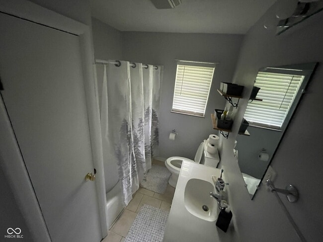 Photo - 2920 Highwoods Dr