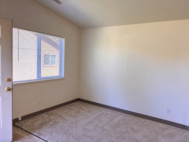 762 NE Savannah Dr Unit 762
