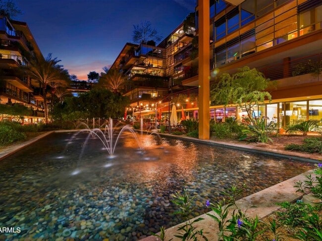 Photo - 2 Bedroom Condo in Scottsdale - Optima Cam...