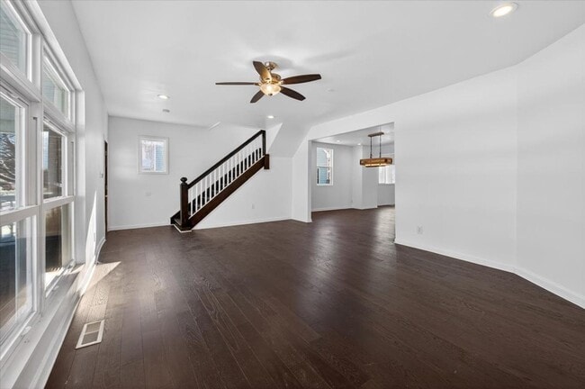 Photo - 2250 N Capitol Ave