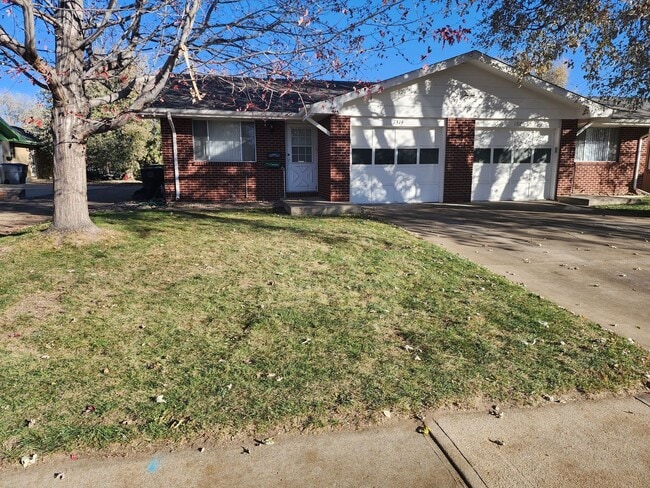Building Photo - 2 Bedroom Home in Longmont