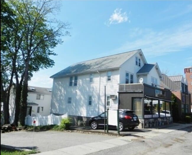 Building Photo - 3 Williston Rd Unit 2